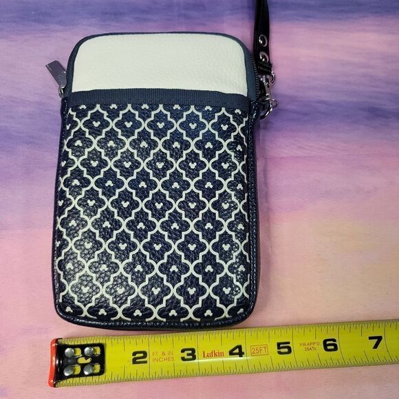 Disney Mickey Mouse Print D-Tech Electronics Zip Case with Wrist Strap - Picture 7 of 12